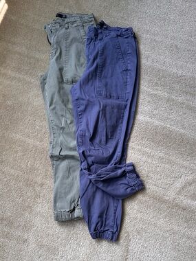 Casual Utility Cropped Jogger Pants - Olive Green & Soft Navy